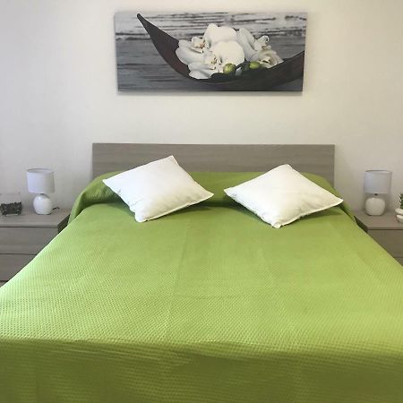 Baia Taormina Apartment Giardini Naxos Esterno foto